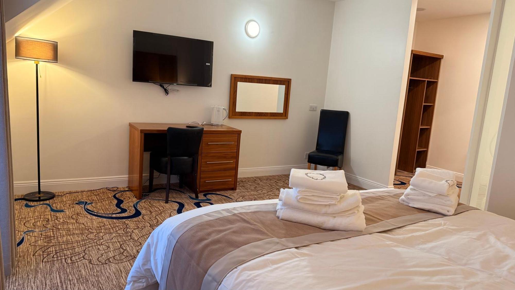 Kelpies Hotel Falkirk Bagian luar foto
